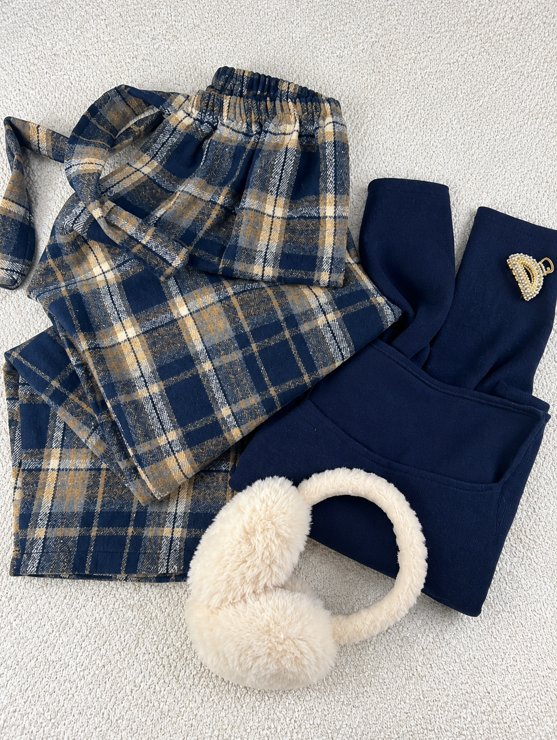 Rafik Shopping Dz
✨ أناقة ودفء في قطعة واحدة 🤍 ✨
بيجامة خريفية راقية بتصميم أنيق وتفاصيل ناعمة، مع لمسة الفرو على الأكمام تزيدها فخامة 😍
🔥 موديل توندونس ومميز
🤍 خامة عالية مريحة وناعمة
✨ تصميم أنيق يليق بالذوق الراقي
📦 متوفرة بالجملة و تجزئة
🚚 توصيل إلى 69 ولاية
💰 الدفع عند الاستلام
✅ تفقدي السلعة قبل الدفع
📲 للطلب والاستفسار و توصلوا معنا واتساب
0781382531 | 0557482513
Rafik Shopping Dz — الجودة والأناقة في مكان واحد 🤍 - الصورة 12